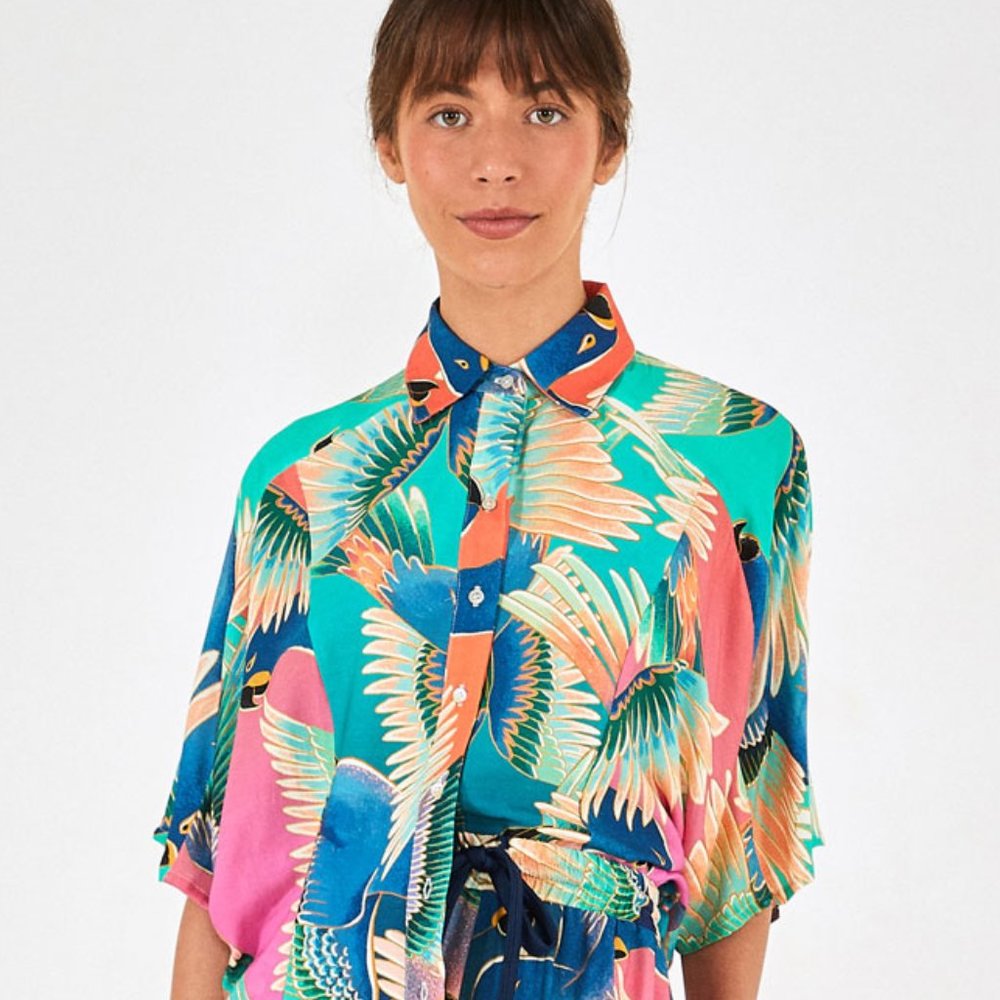 Farm Rio Anthropologie Bird Cropped Blue Shirt